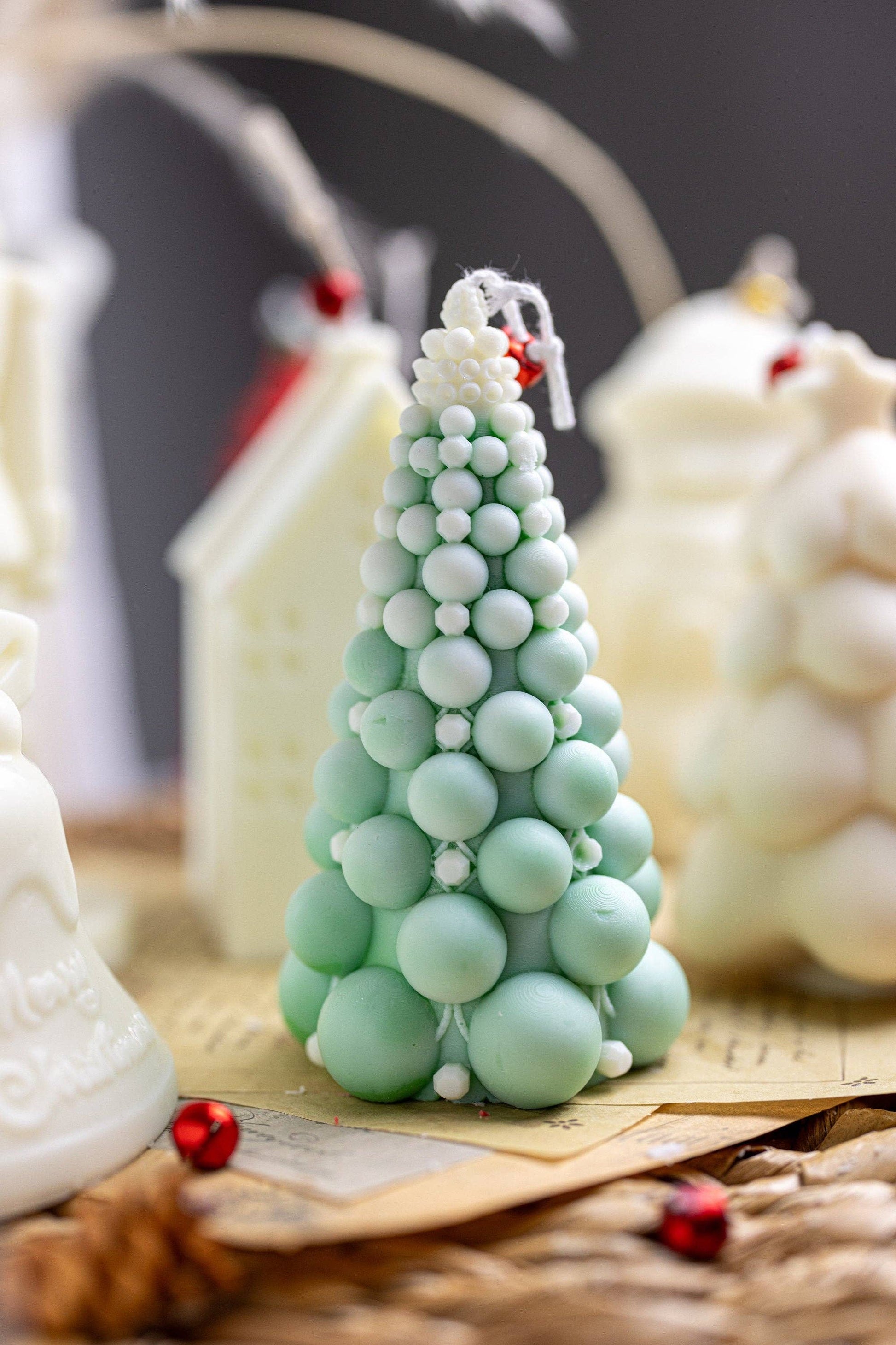Bubble Christmas Tree Candle | Hand-poured with All-Natural Soy Wax| White&Green / Fraser Fir