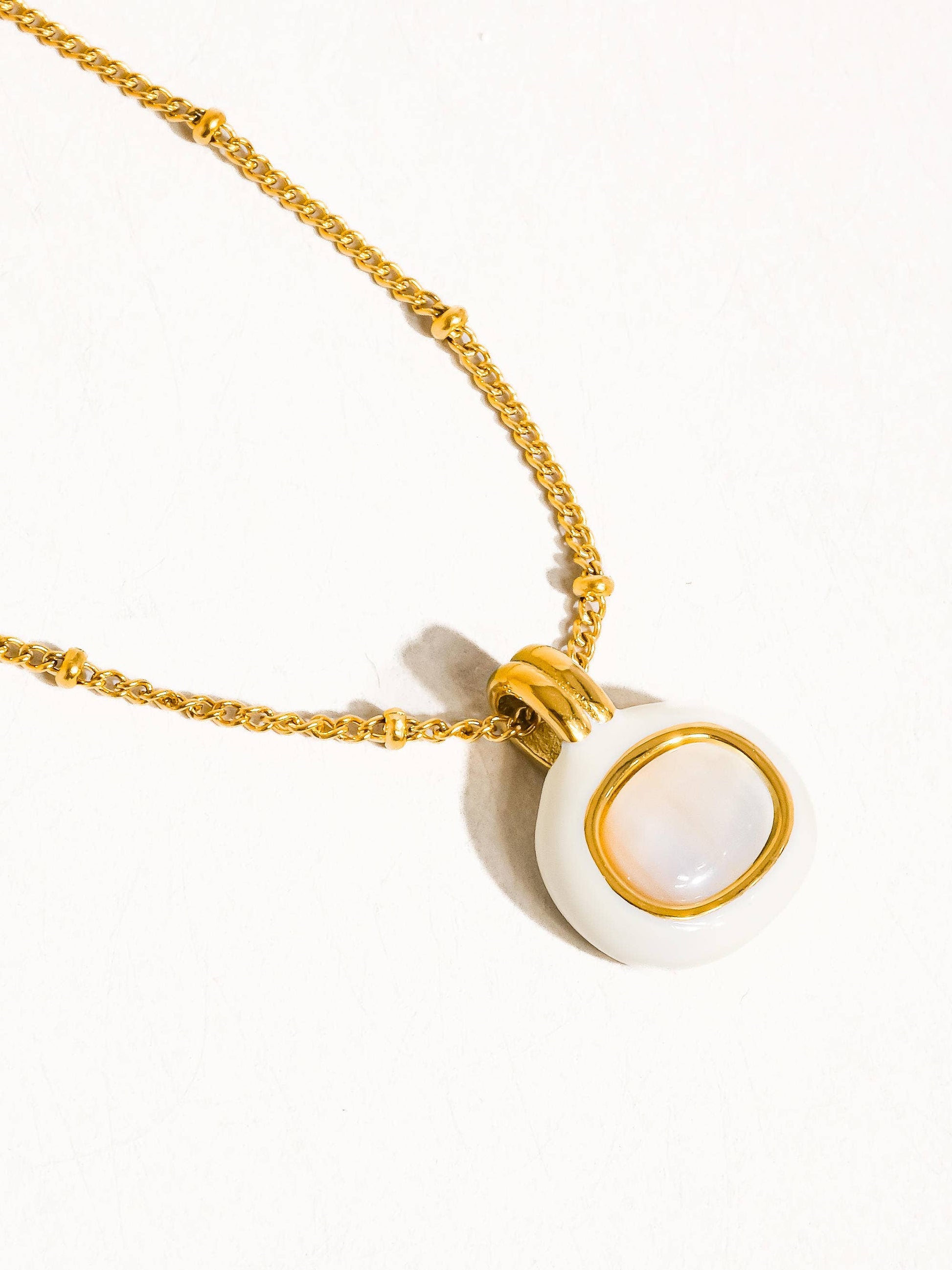 18k Gold Non-Tarnish Stackable Necklaces : Yellow Gold / Charlee-Gold