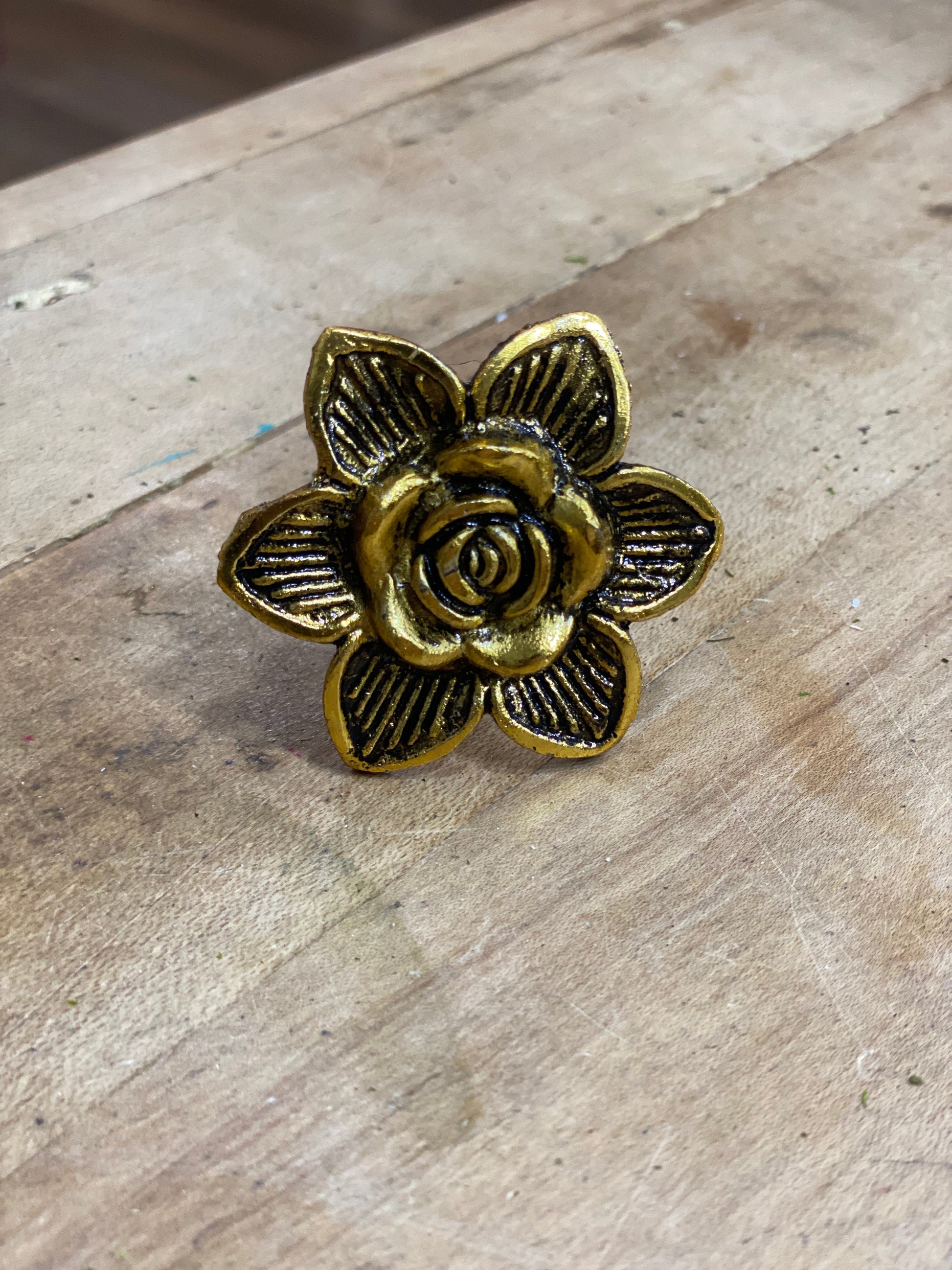 Gold Flower Knob