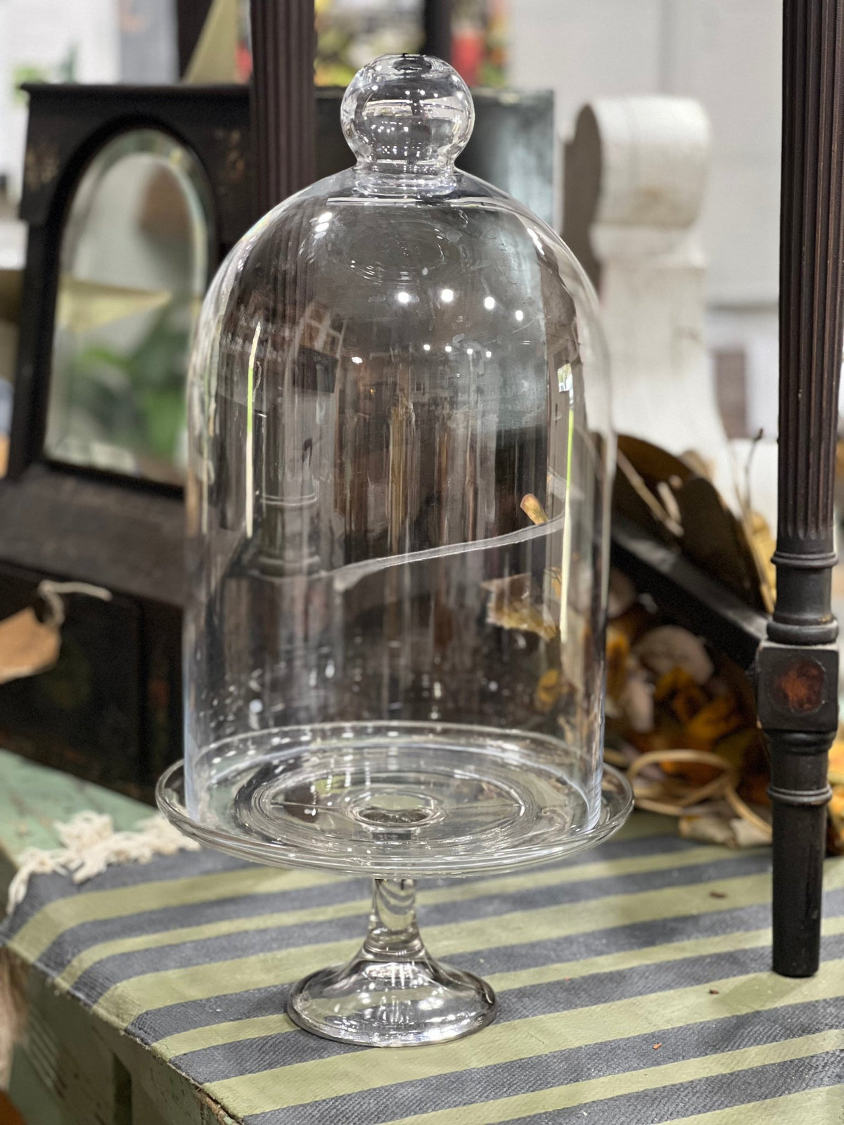 Grand Elegant Glass Display Cloche & Pedestal Pastry Stand (21"H x 10"D)cake stand