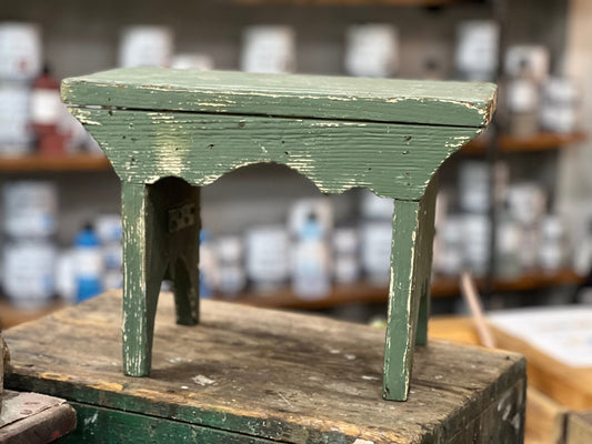 Green Scalloped Primitive Stool