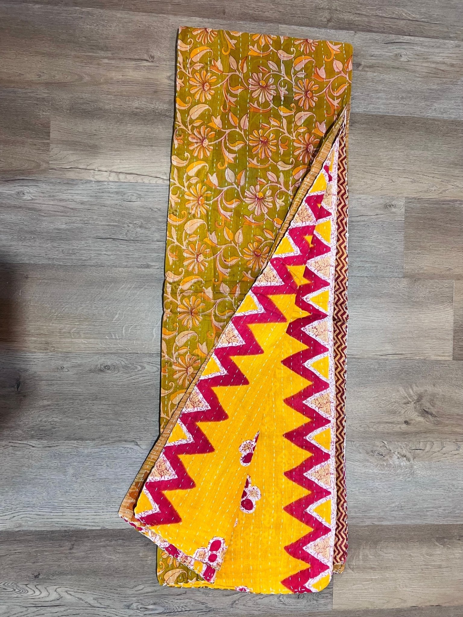 Handmade Indian Kantha Reversible Quilt O