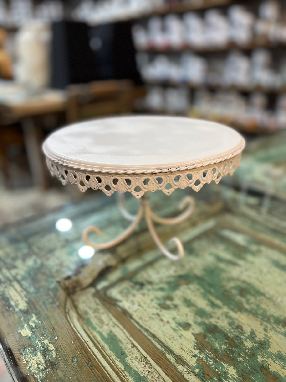 Metallic White Cake Stand Jen