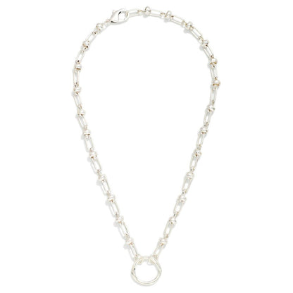 Oval Link Chain Link Necklace With Hoop Details & Metal Circle Pendant 