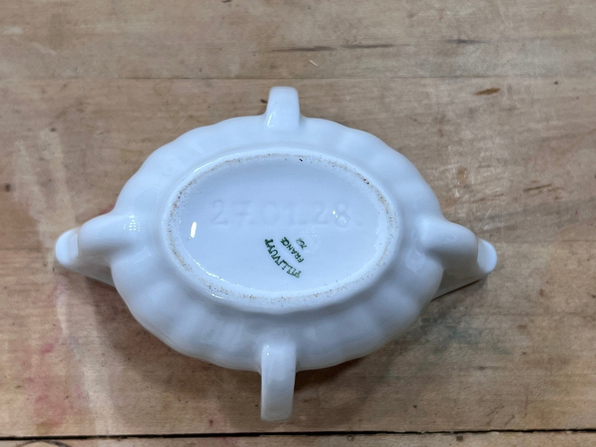 Pillivuyt France Double-Spout Gravy Boat 