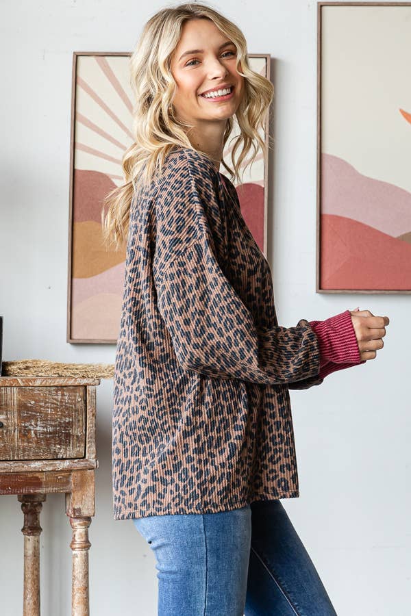 Rib Animal Print Drop Shoulder V Seam Long Sleeve Top T5817: Brown/Burgundy / L