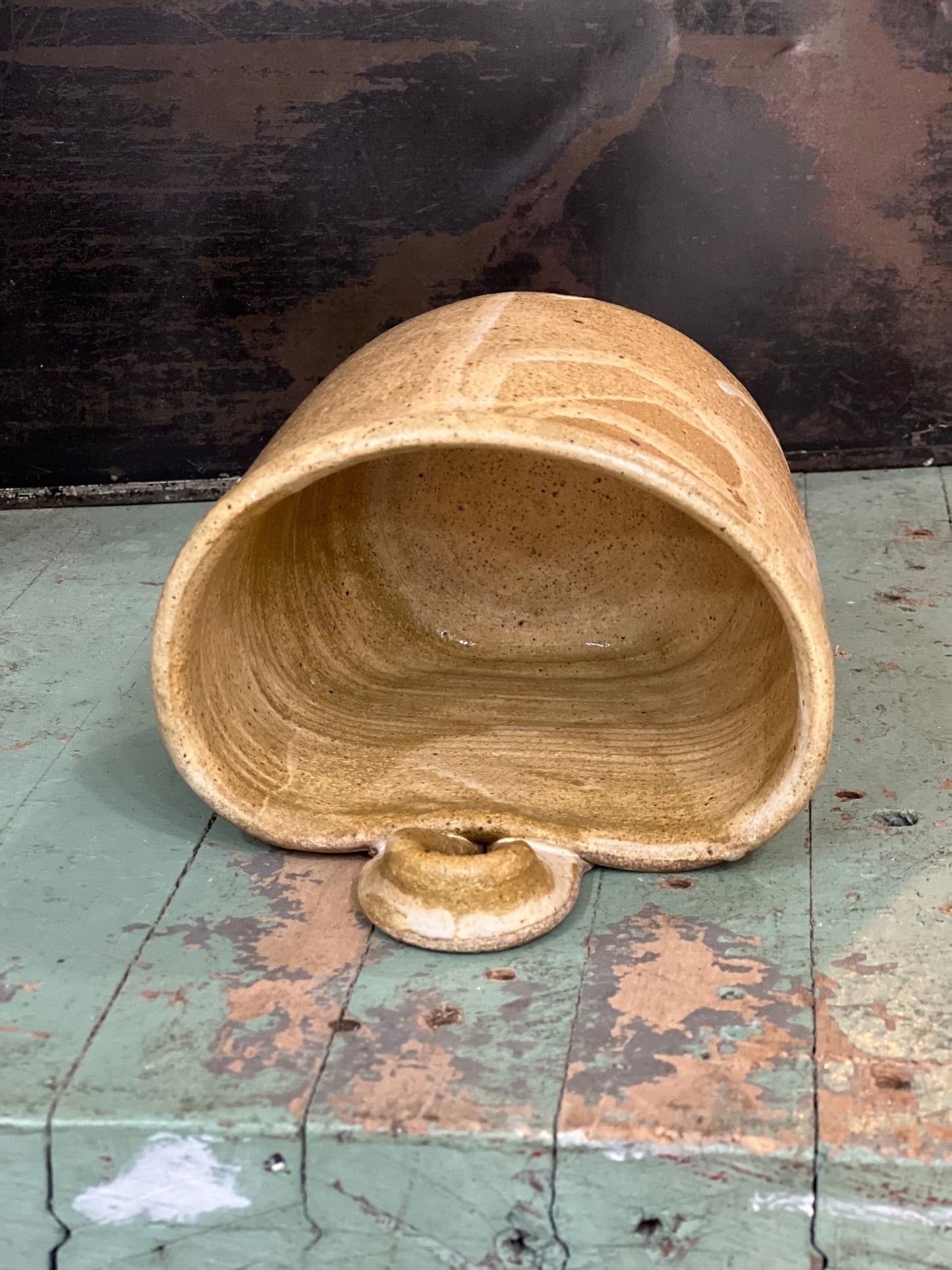 Rustic Stoneware Wall Pocket Planter – Speckled Tan