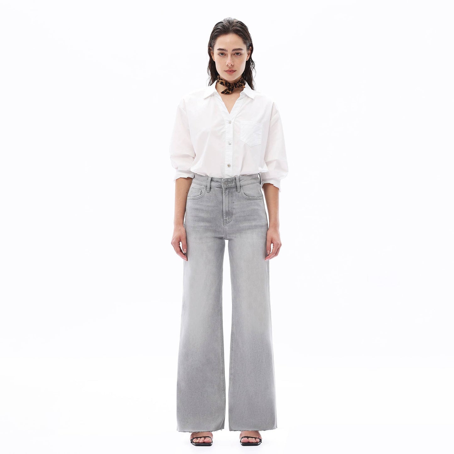 Super High Rise Wide Leg Frayed Hem Retro Jeans: STONE GRAY 