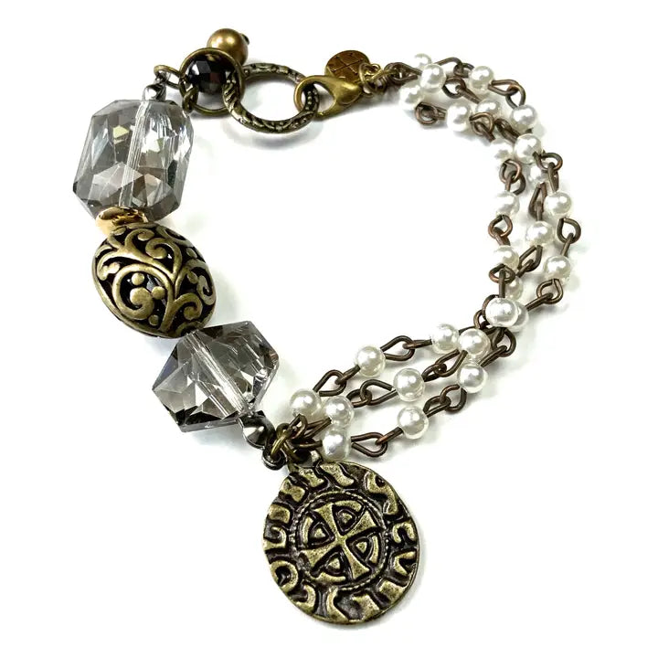 Bracelet Beaded with Pearls