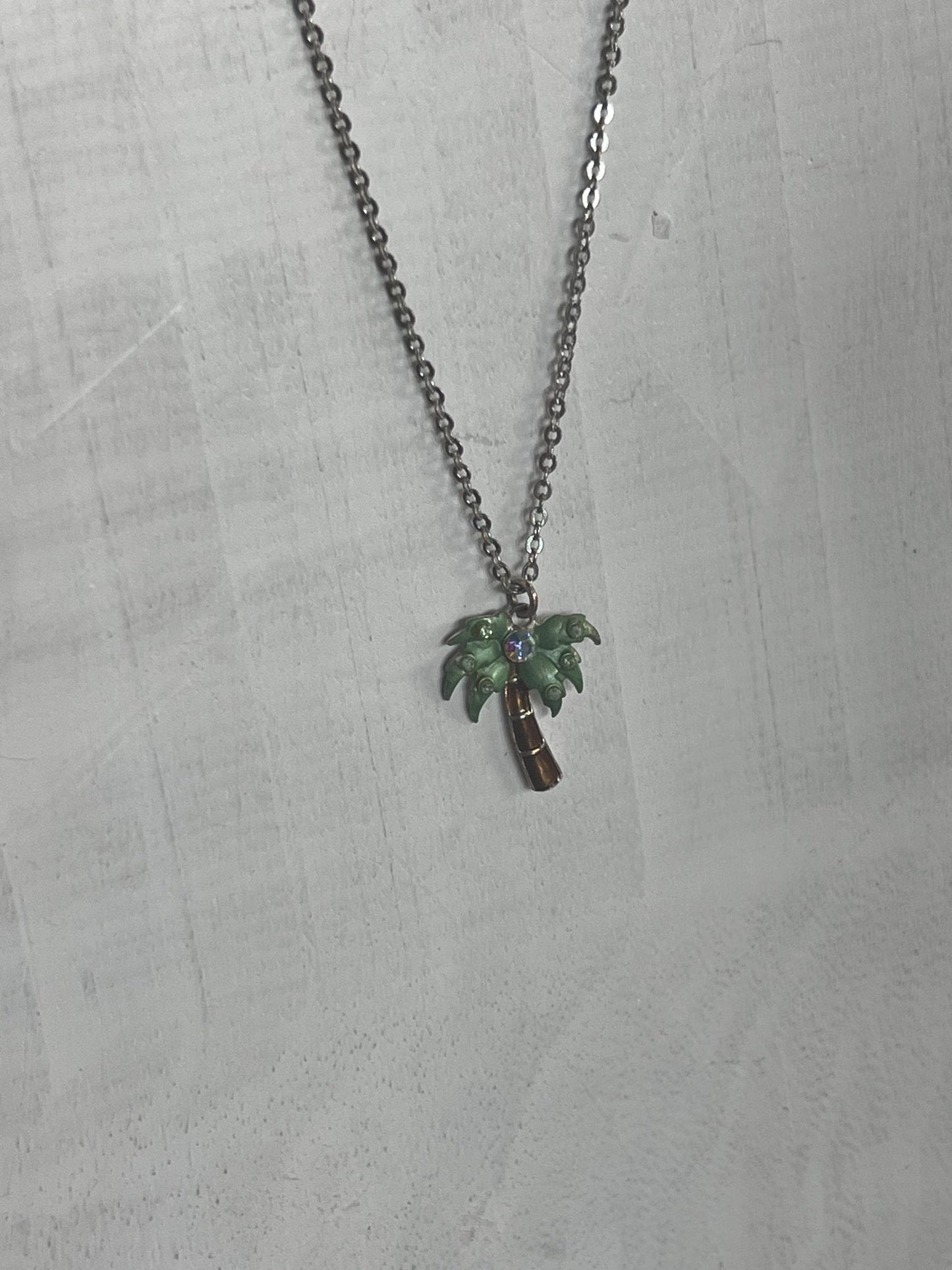 Vintage Avon Palm Tree Necklace 