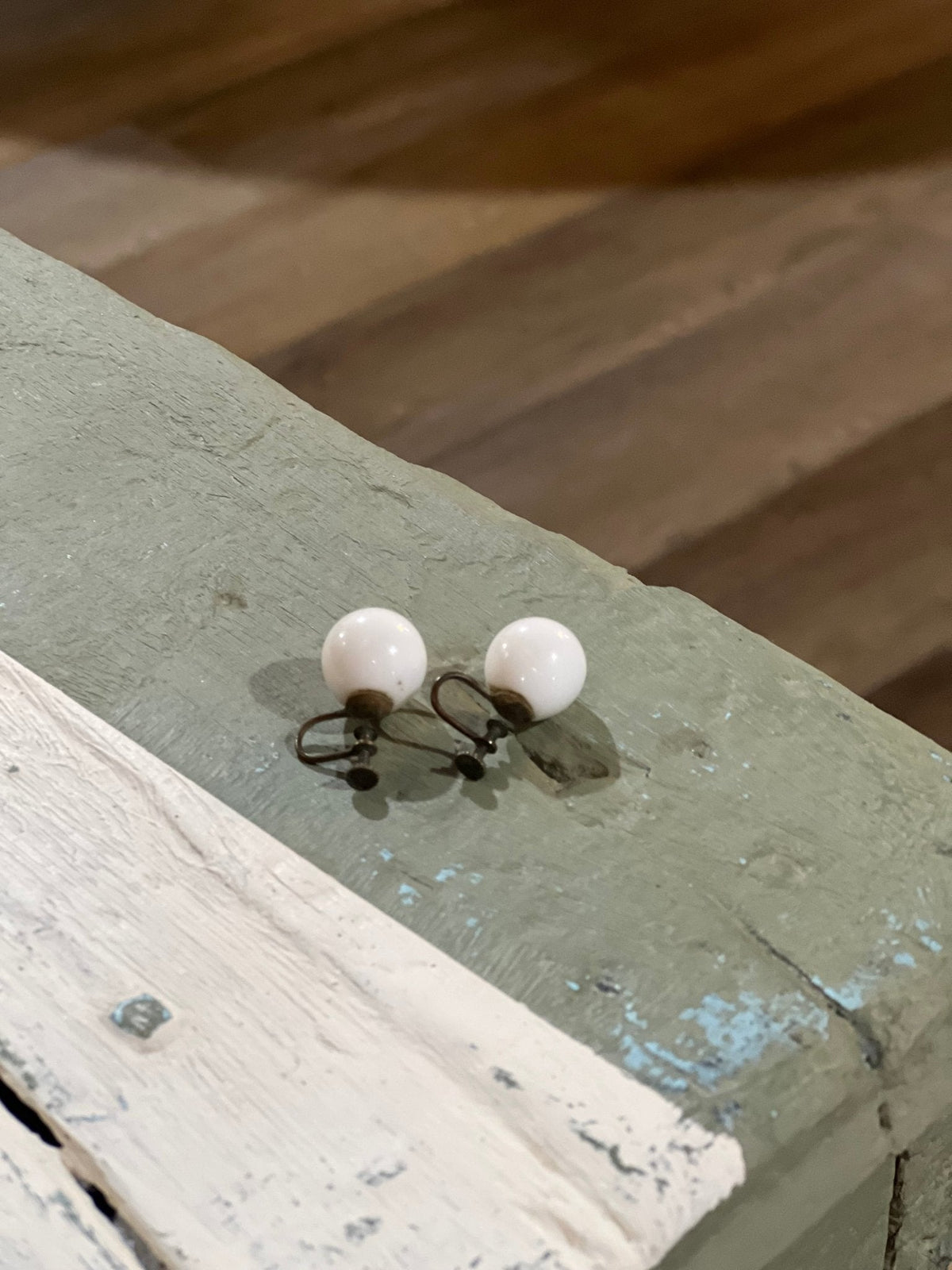 Vintage Delicate Filigree Round Screw-back Earrings (0.5") - The Mustard Seed Collection, The Seed