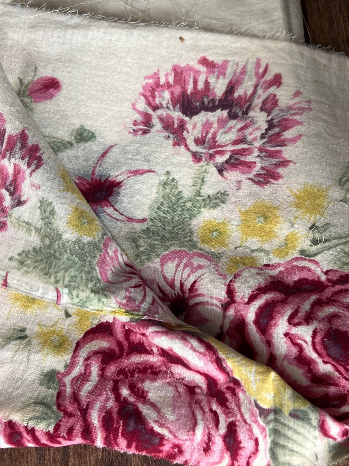 Vintage English Cottage Floral Linen-Blend Fabric Remnant (53" x 18.5")Linens