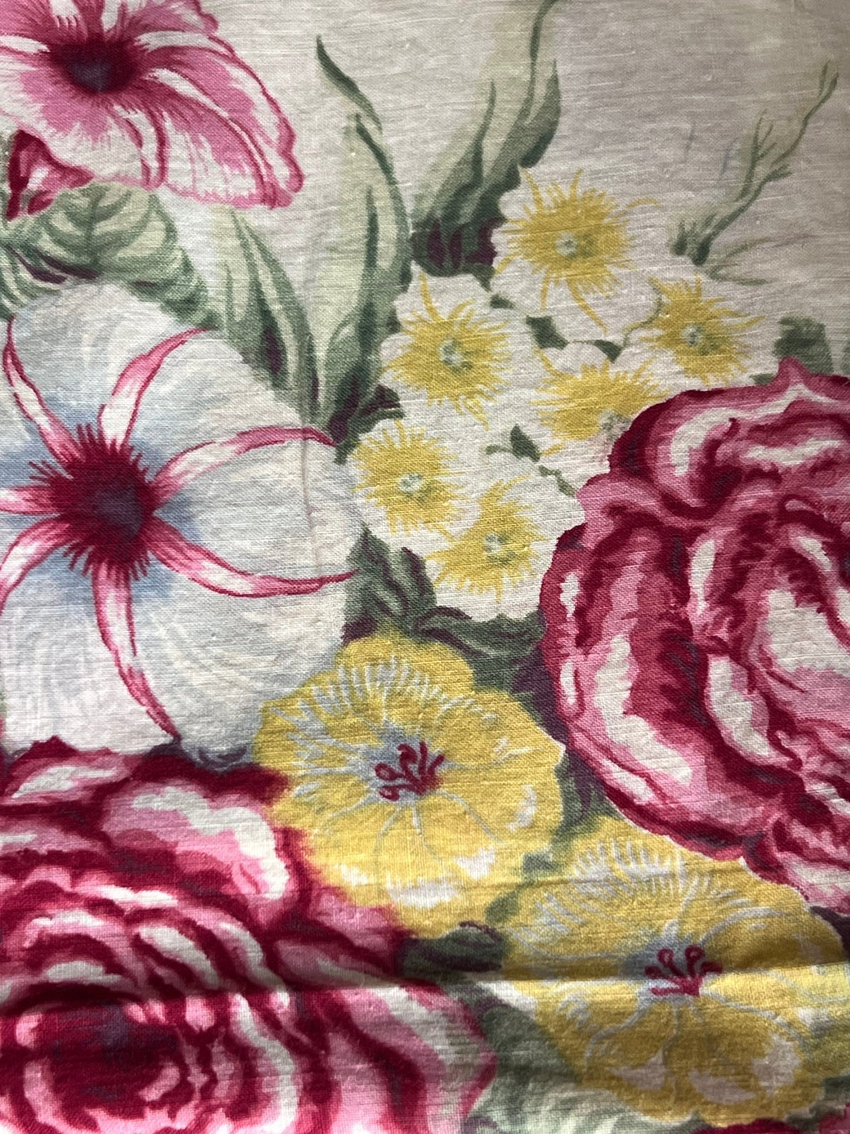 Vintage English Cottage Floral Linen-Blend Fabric Remnant (53" x 18.5")Linens