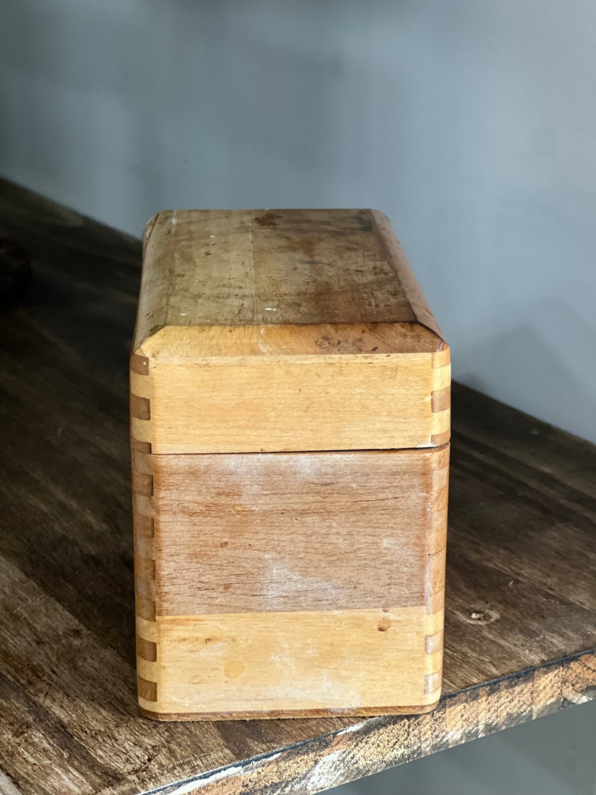 Painted Rooster Wooden Recipe Box with A–Z Dividers – Finger-Jointed Farmhouse Kitchen Box