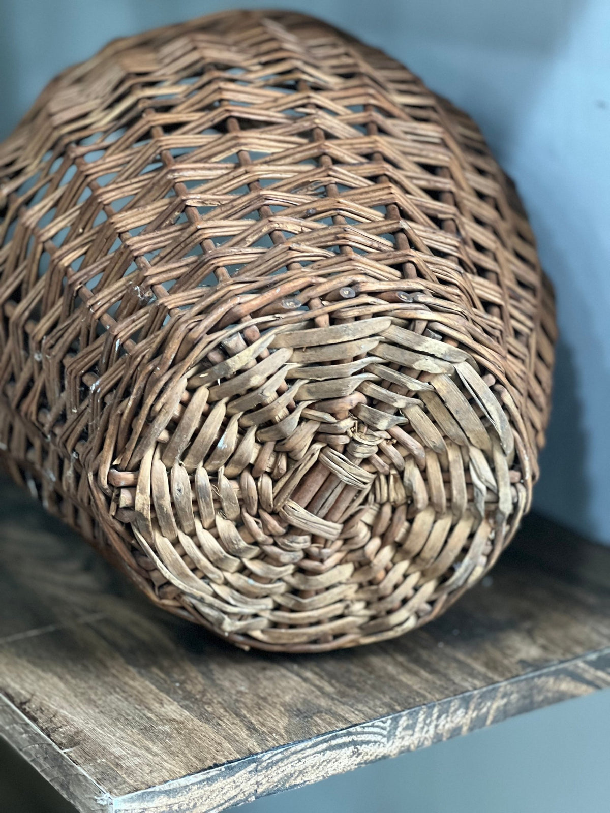 Vintage Handwoven Willow Gathering Basket with Twisted Handle – 15" Farmhouse Basket
