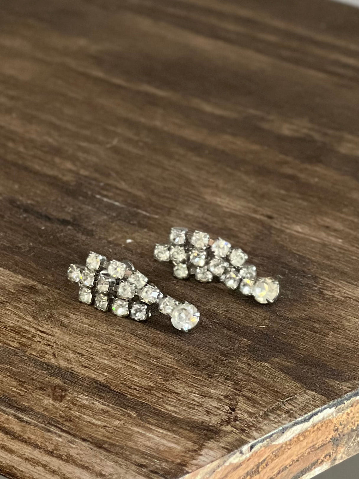 Vintage Mid-Century Tiered Rhinestone Drop Screw-Back Earrings