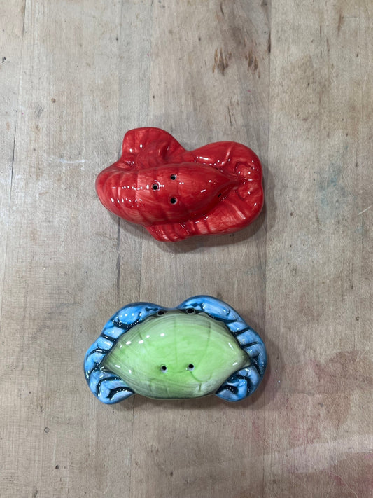 Vintage Paul Brent Ceramic Coastal Lobster & Crab Salt and Pepper Shakers Set 