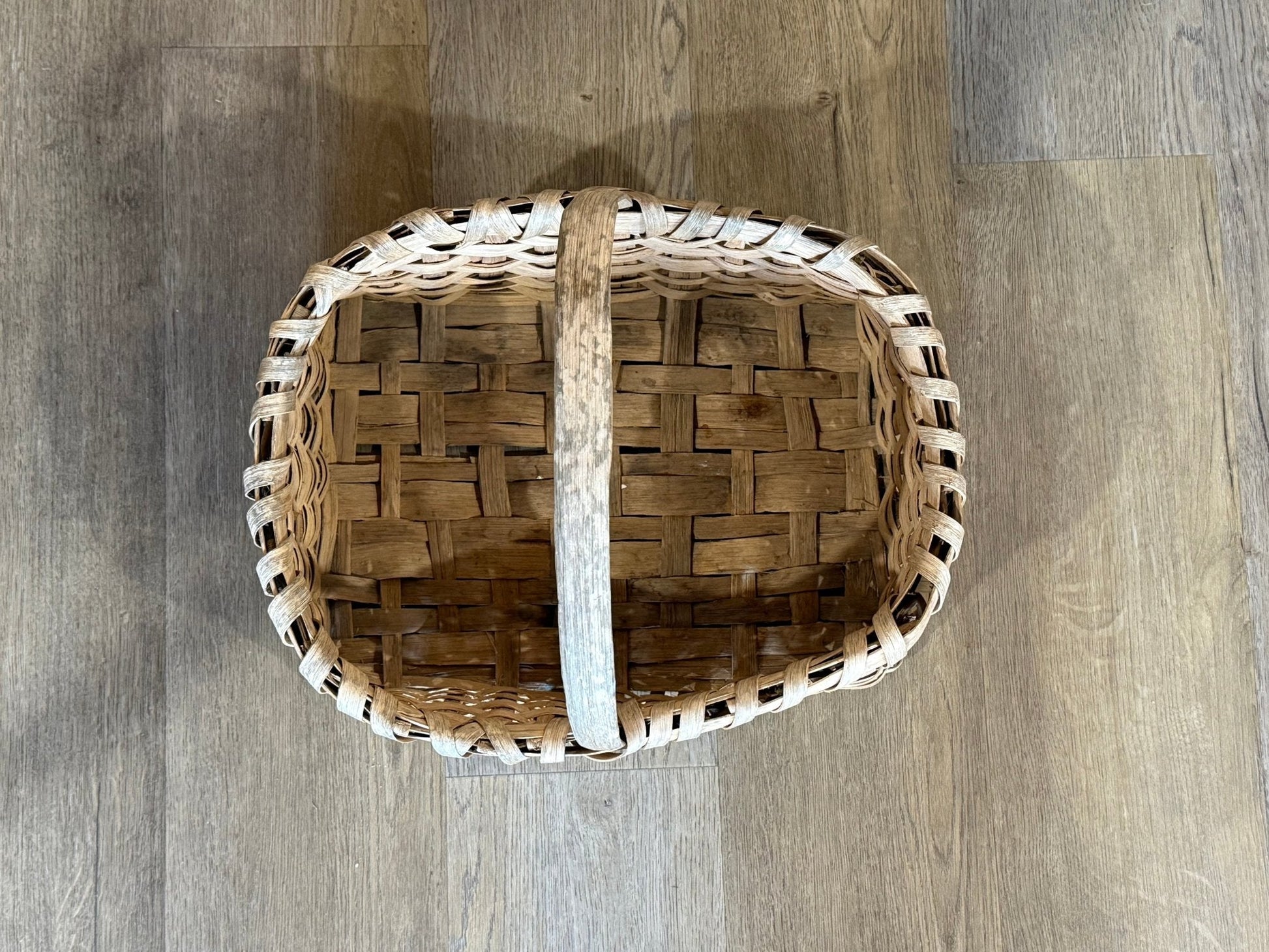 Vintage Primitive Split-Wood Gathering Basket with Handle 