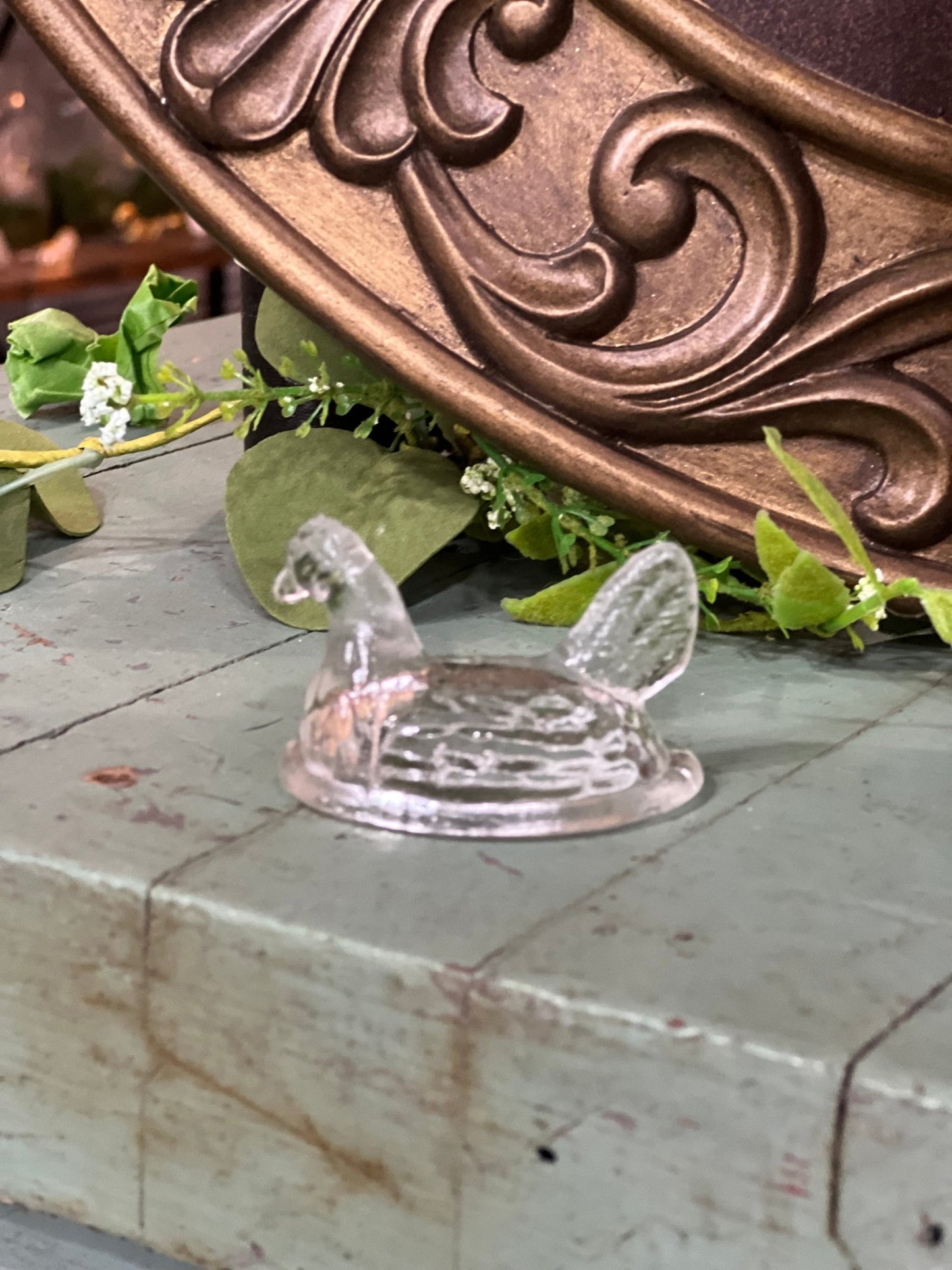 Vintage-Style Clear Glass Miniature Hen Figurine (Lid Only) 