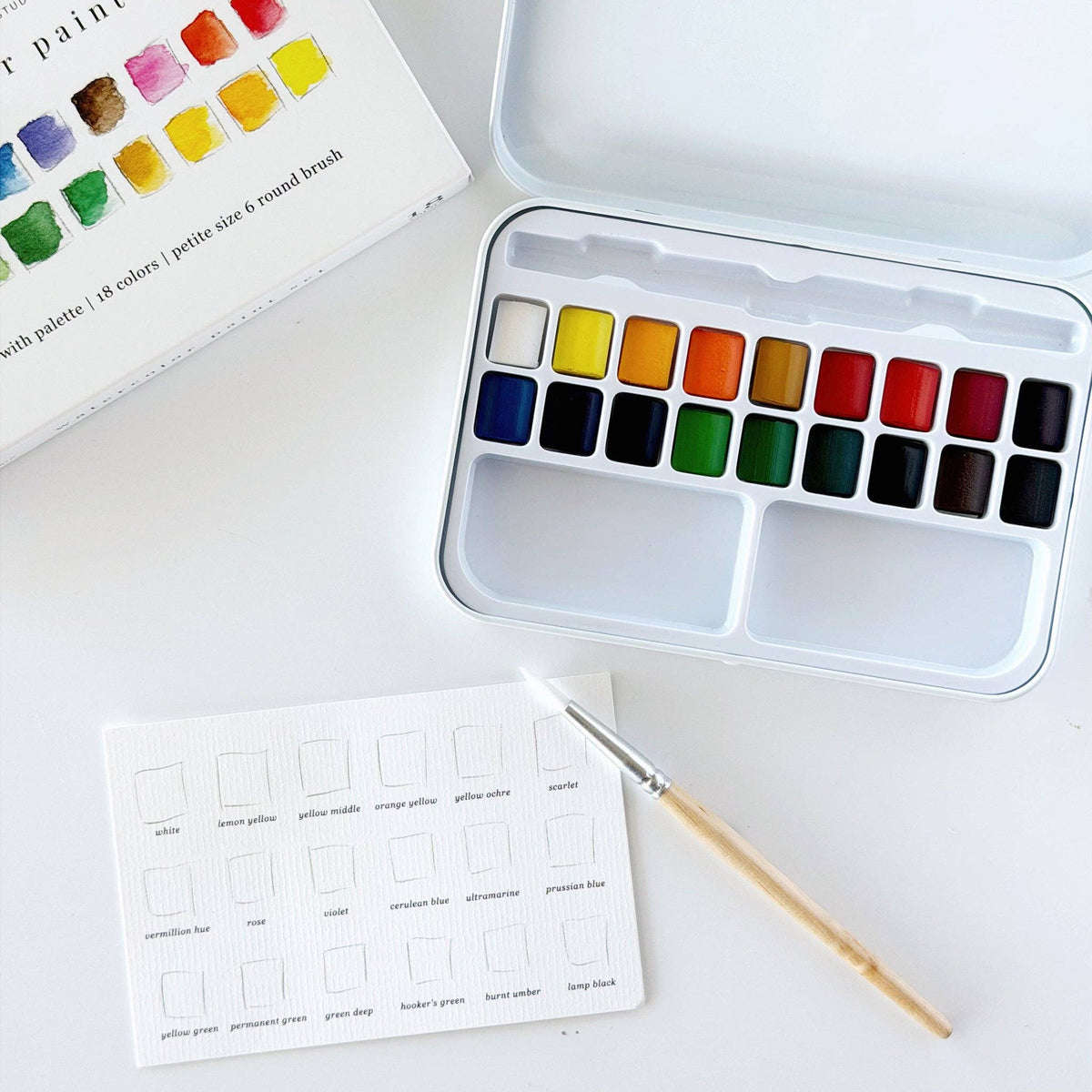 Watercolor paint set 18 colors with brushPaint