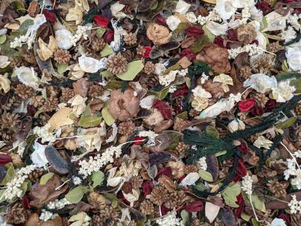 Loose Potpourri By the Cup