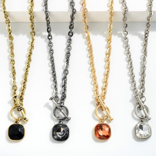 Chain Link Necklace Featuring Cushion Cut Rhinestone Pendant With Toggle Closure